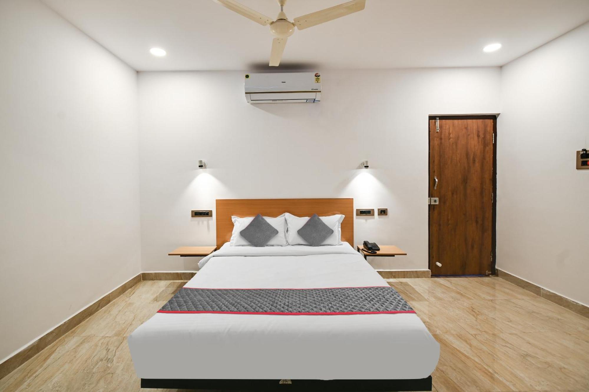 Super Townhouse De Alphabet Karmanghat Hyderabad Luaran gambar