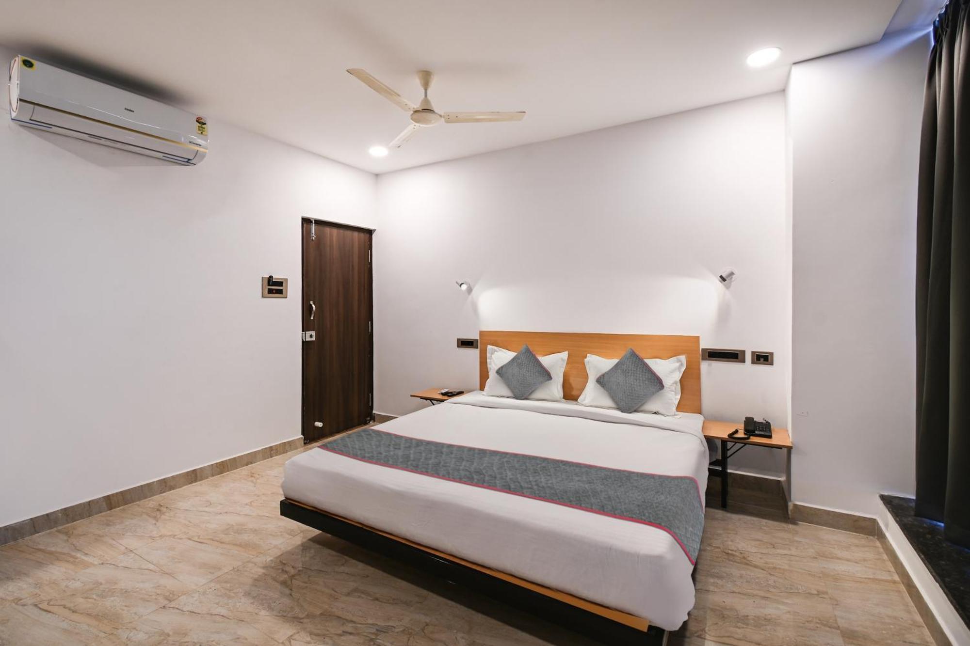 Super Townhouse De Alphabet Karmanghat Hyderabad Luaran gambar