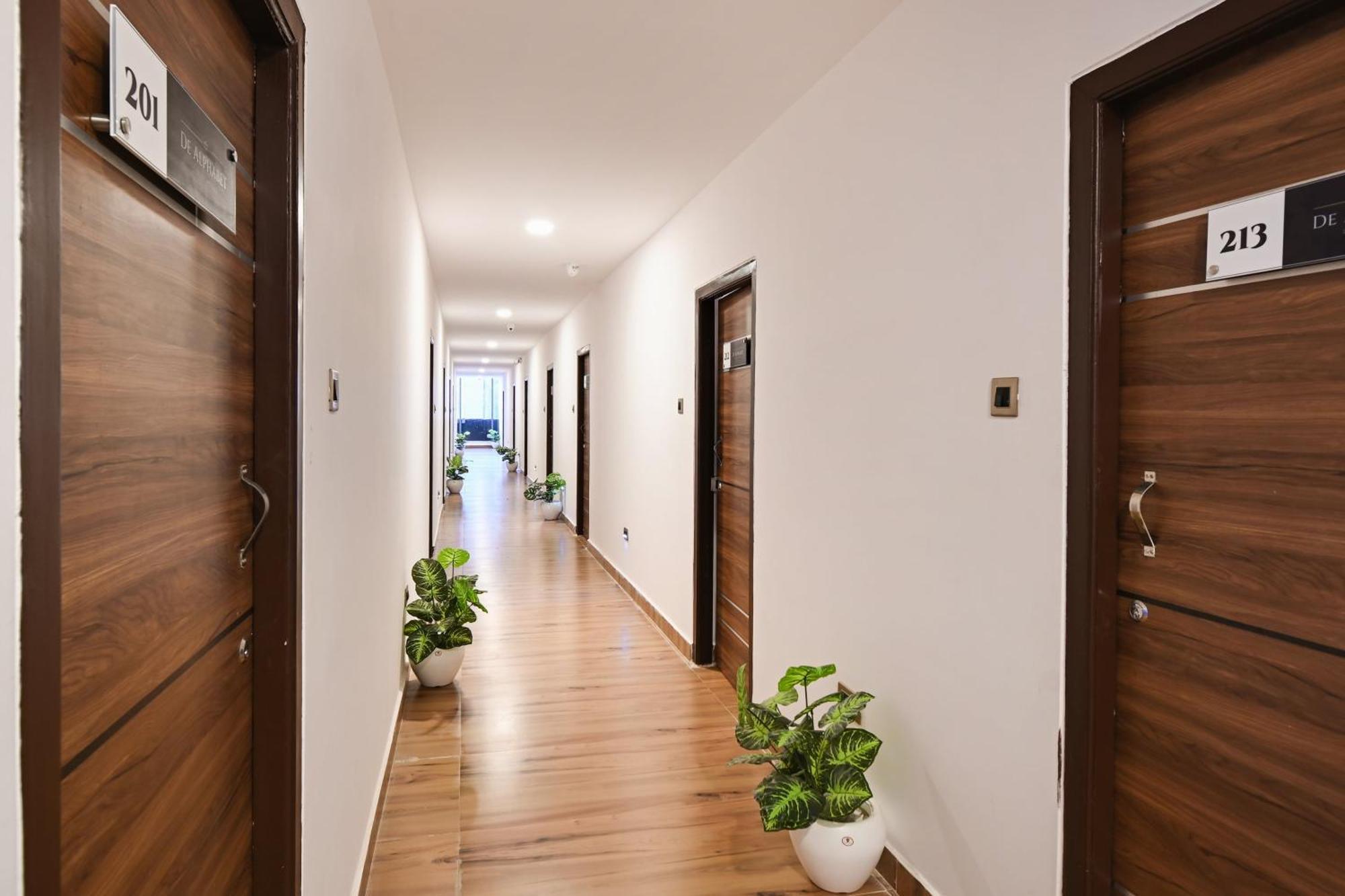 Super Townhouse De Alphabet Karmanghat Hyderabad Luaran gambar
