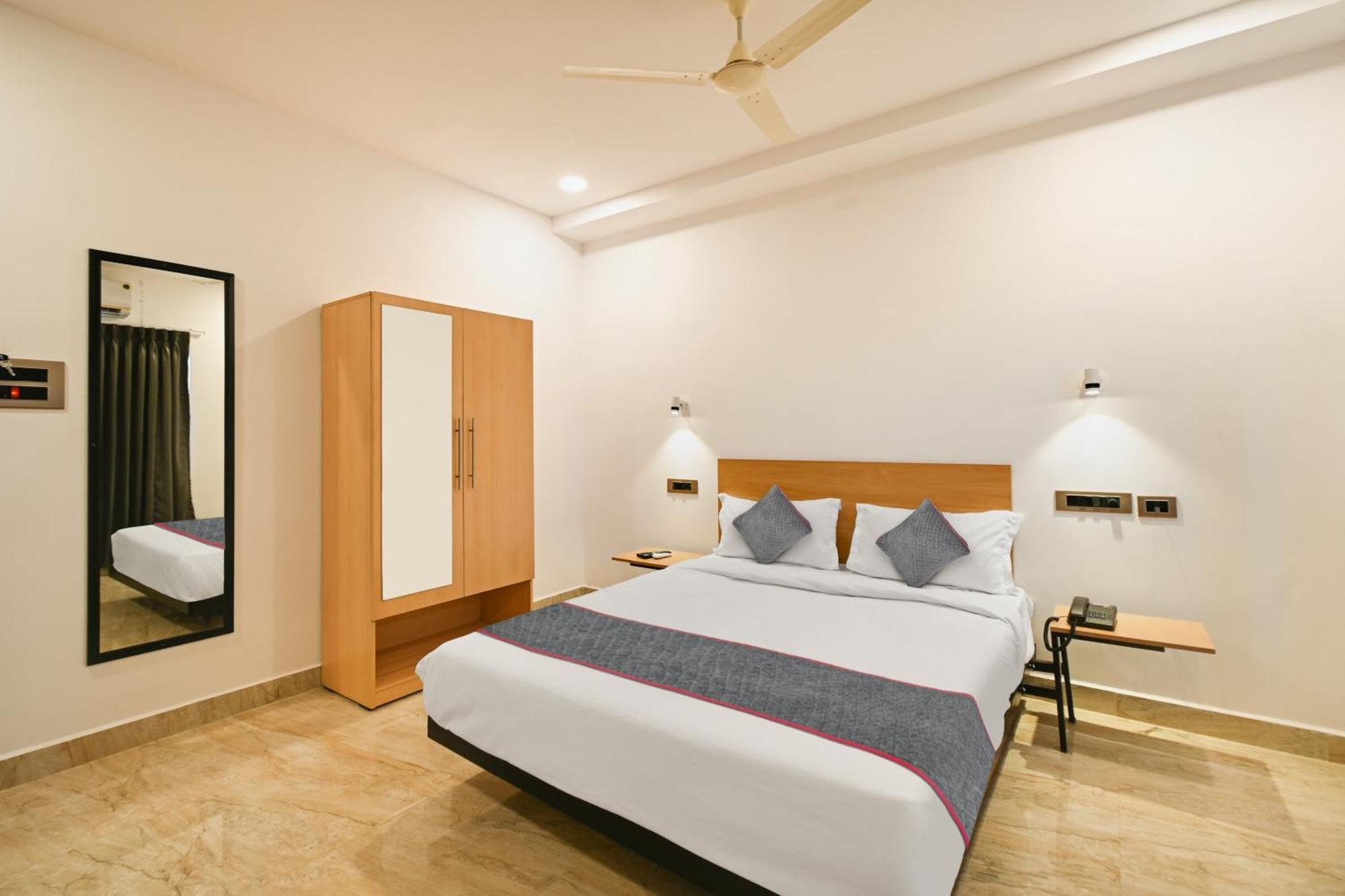 Super Townhouse De Alphabet Karmanghat Hyderabad Luaran gambar